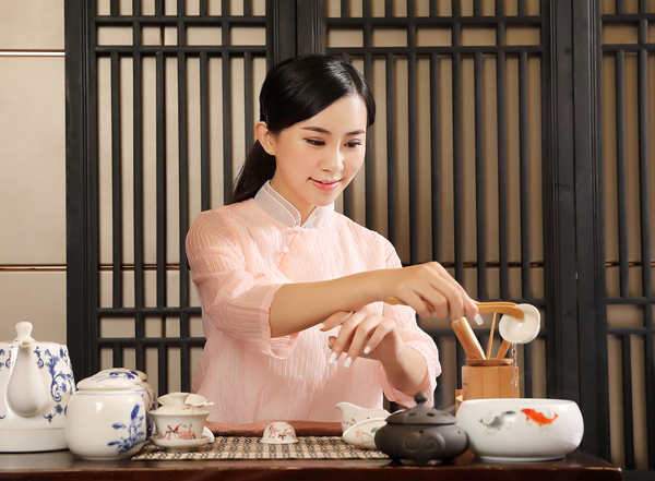 经常去杭州萧山靠谱男士会馆，这家私藏已久的店推荐给你